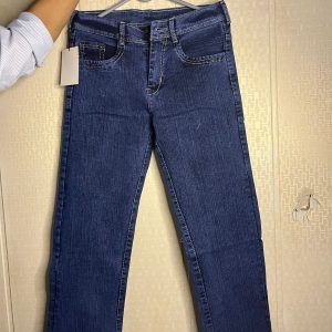 Relaxed Fit Denim Jeans – Trendy Look